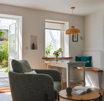 Westport House | Discover The Row in Westport Town - Your Perfect Getaway