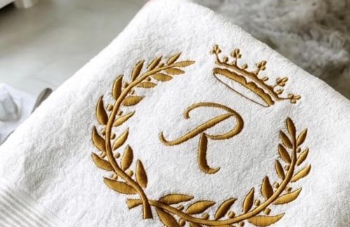 New Cairo Apartment | VIP Retreat: 4-Star Stay with Restaurant & Family-Friendly Amenities