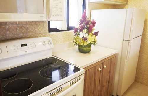 Zona Hotelera Resort | Relax at The Royal Cancun All Suites Resort - 4 Star Getaway