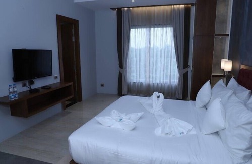 Gwalior Hotel | Discover Comfort at The Royal Class Hotel with Family Amenities