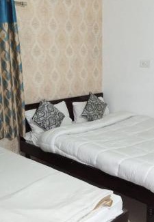 Udaipur House | Pet-Friendly Royal Lake View Villa with Pool & Breakfast