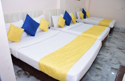 Dewas Hotel | Discover The Royal Palace Hotels By Blues for Families