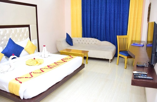 Dewas Hotel | Discover The Royal Palace Hotels By Blues for Families