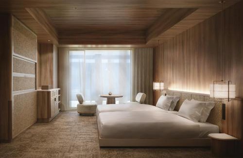 Kumoji Hotel | The Royal Park Hotel Iconic Naha