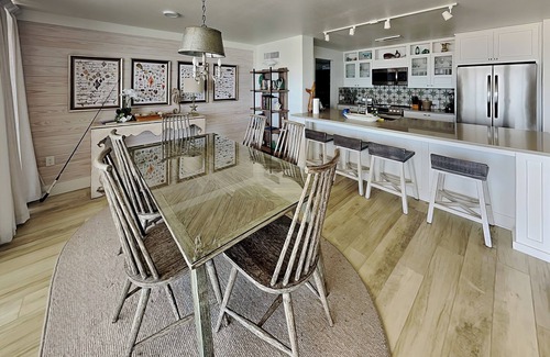 Rockport Condo | Pet-Friendly Royal Reef with Bay Views and Pool Oasis