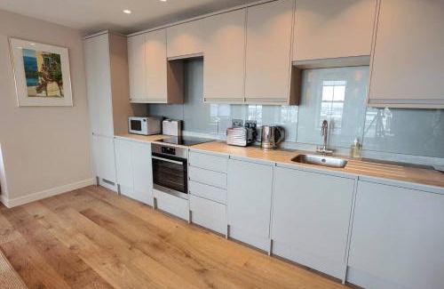 Ramsgate Apartment | Royal Suite at SoHot Stays with Harbor Views for Families