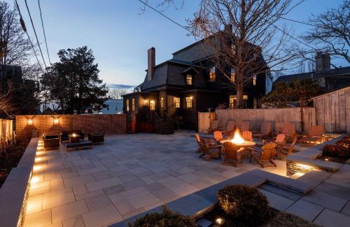 Newport House | The Royce - Two Luxury Family Homes in Downtown Newport