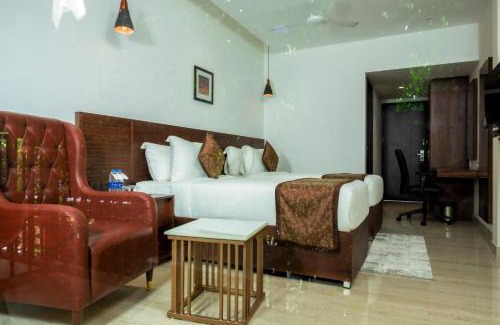 Nedumbassery Hotel | Discover The Runway Hotel: Family-Friendly & Accessible Stay