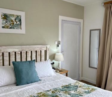 Mahe Island Bed & Breakfast | Oceanfront Retreat at The Runway Lodge - 9.5/10 Guest Rated