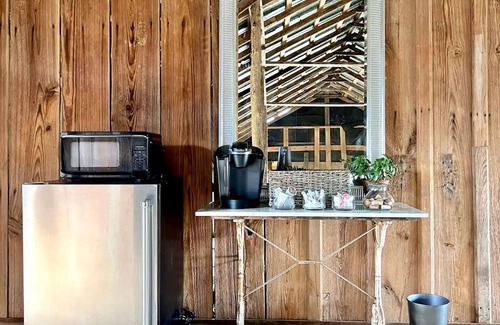 Round Top House | Experience The Rustic Barn @ The NEST Near Round Top
