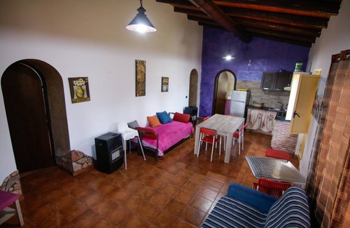 Santa Tecla House | Inviting Pozzillo Farmhouse with Garden & Shared Pool