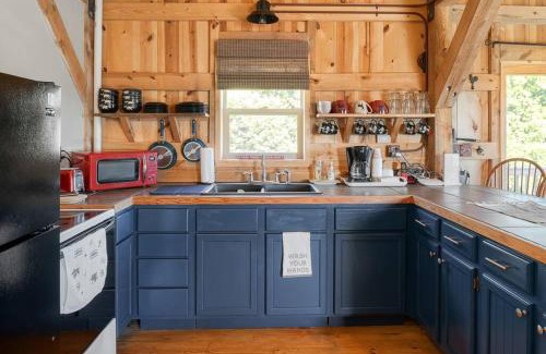 Kent House | The Rustic Retreat