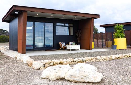 Dudley West House | Experience Ocean View Bliss at The Rusty Kangaroo Retreat