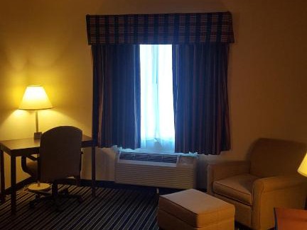 Rutledge Hotel | Welcoming Stay at The Rutledge Inn with Pool & Hot Tub