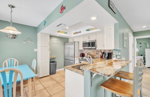 Holmes Beach House | Family-Friendly Ocean View Villa with Pool & Breakfast