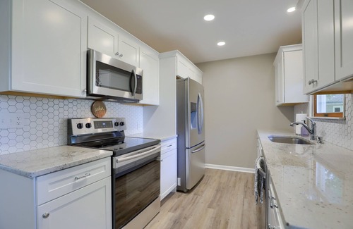 Conestoga House | Experience Comfort at The Safe Harbor House with Country Views