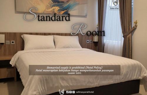 Gunung Putri Hotel | Highly Rated Safiina Point Syariah Hotel with Breakfast