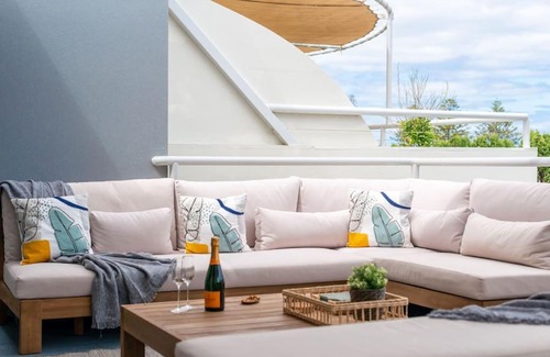 Seacliff House | Discover Family-Friendly Stays at The Sail House Seacliff