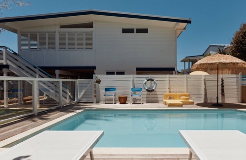 Yamba House | Experience The Sailors Bungalow with Pool and Breakfast