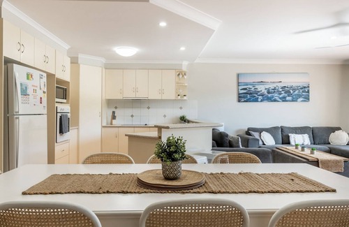 Evans Head Apartment | Discover The Sails Unit 2: Prime Evans Head Location!