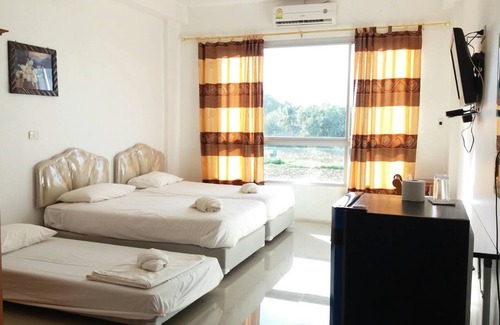 Nakhon Sawan Hotel | Budget-Friendly Stay at The Sale Hub with Breakfast Included