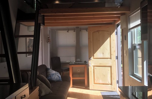 Lyons Resort | Cozy Tiny Home for 5 in the Rockies - Family-Friendly Retreat
