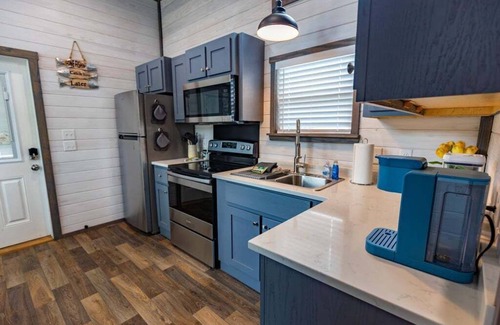 Dover House | The Salt Shack ("In The Pines" at KY Lake) | 121 Pine Grove Lane, Dover, TN 37058