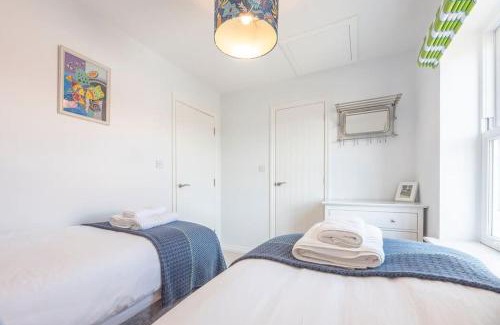 Aldeburgh House | Explore The Salty Dog: Family-Friendly Getaway in Aldeburgh