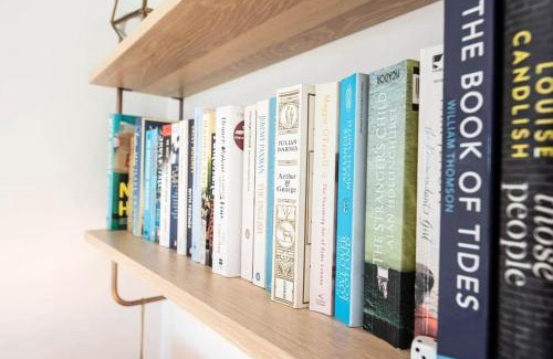 Aldeburgh House | Explore The Salty Dog: Family-Friendly Getaway in Aldeburgh