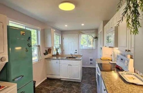 Chemainus House | Saltair Mermaid Cottage: Views, Pet-Friendly & Pool Access