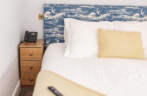 Topsham Hotel | Discover The Salutation Inn: Rated 9.1 with Family Amenities