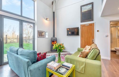 Sleaford House | Pet-Friendly Haven: The Sanctuary with 9.8/10 Rating