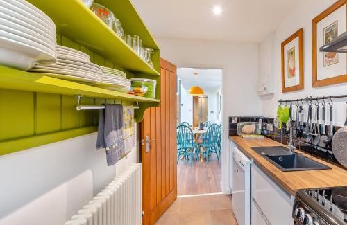 Sleaford House | Pet-Friendly Haven: The Sanctuary with 9.8/10 Rating