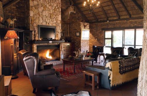 Bela-Bela House | Relax at The Sanctuary in Mabalingwe Nature Reserve