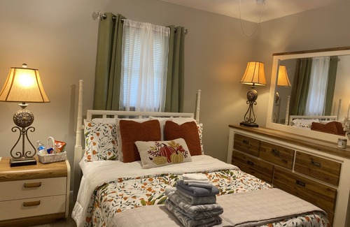 Flat Rock Bed & Breakfast | Experience The Sanctuary On Huron River: 10/10 Rated Getaway
