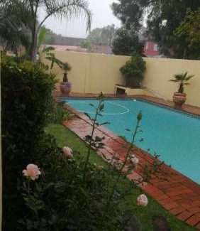 Robberg Beach Villa | Oceanfront Sanctuary Penthouse: Guest Rated 10/10 Stay
