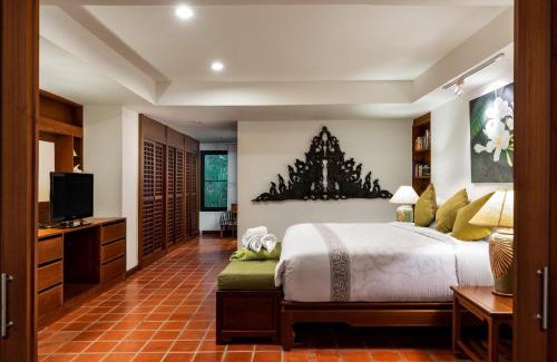 Nai Harn Apartment | Explore The Sands: 2 Bedroom Apartment Near Naiharn Beach