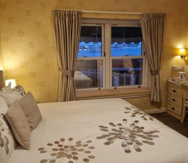 Roundham Hotel | Discover The Sands Hotel: Oceanfront Bliss Awaits You