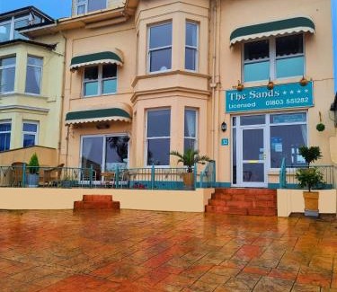 Roundham Hotel | Discover The Sands Hotel: Oceanfront Bliss Awaits You