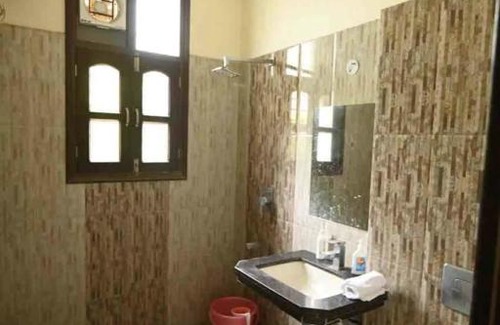 Jaipur House | Discover The Sanidhya Cottage: Pet-Friendly Retreat