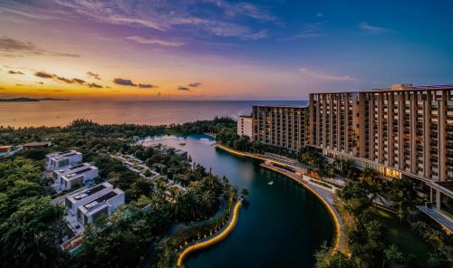 Haitang District Hotel | Experience The Sanya EDITION: Oceanfront Luxury & Spa