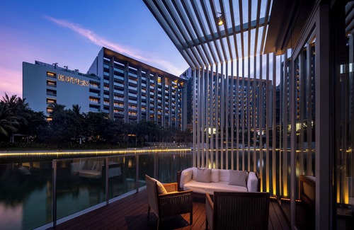 Haitang District Resort | Experience The Sanya EDITION: Top-Rated 5-Star Retreat