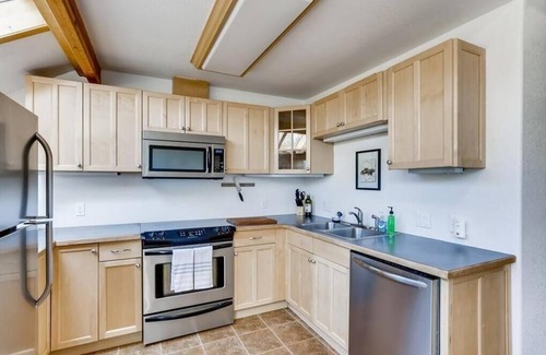 Frisco House | Pet-Friendly Retreat: The Sarenne in Bills Ranch Awaits