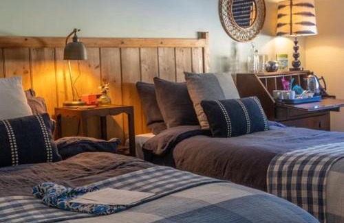 Child Okeford Bed & Breakfast | Discover The Saxon Inn: Family & Pet-Friendly Retreat