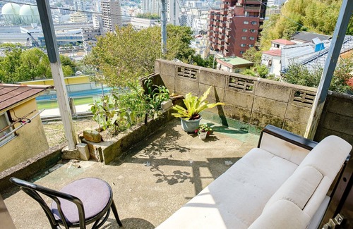 Nagasaki House | Scenic Stay for Groups in Nagasaki with Kitchen & Breakfast