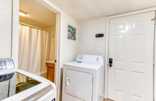 Nahcotta House | Discover The Sea Glass Cottage: Pet & Child Friendly Stay