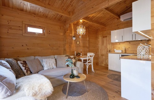 Zandvoort House | Oceanfront Getaway at The Sea Lodge - Rated 9.6/10