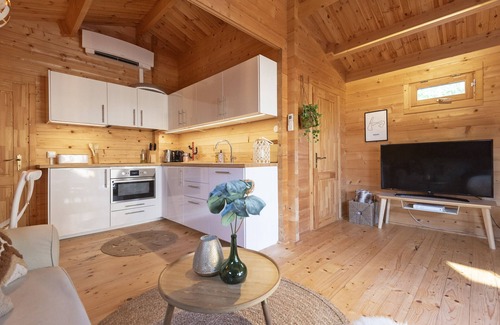 Zandvoort House | Oceanfront Getaway at The Sea Lodge - Rated 9.6/10