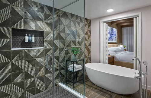 Townsite Hotel | Relax at The Seabird Ocean Resort & Spa - 4-Star Getaway