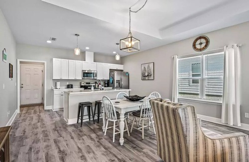 Carrabelle House | Seabreeze Retreat: Pet-Friendly Stay with Community Pool